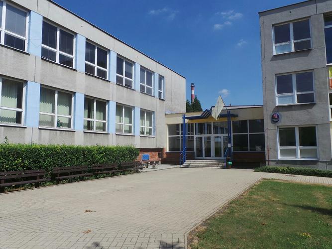 Centrální školní jídelna